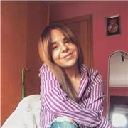 Estudiante universitaria de anatomía patológica que busca dar clases a niños de primaria/secundaria. Muy buena en biología